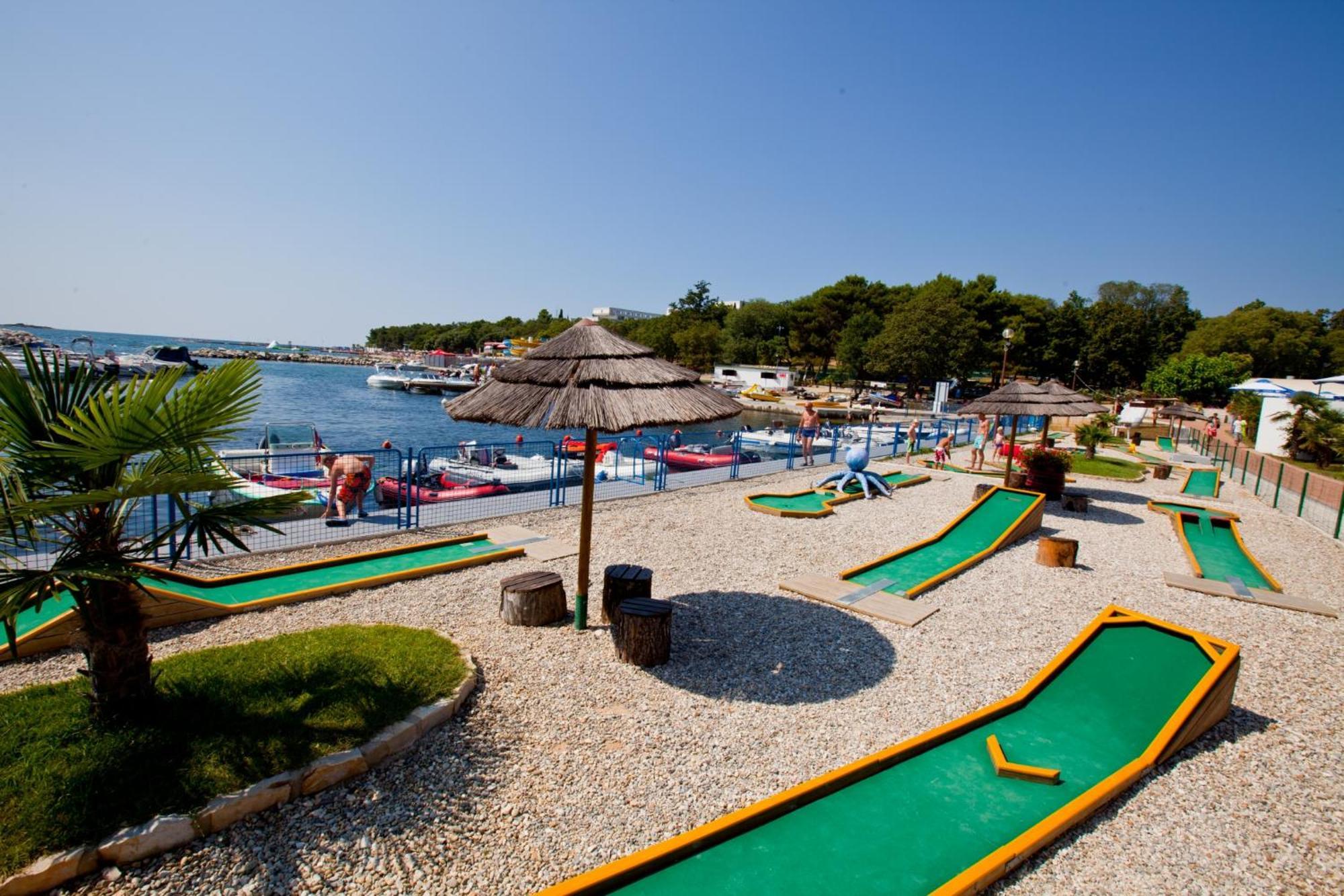 Cherry Premium Adria Mobile Homes Zelena Laguna Poreč Buitenkant foto